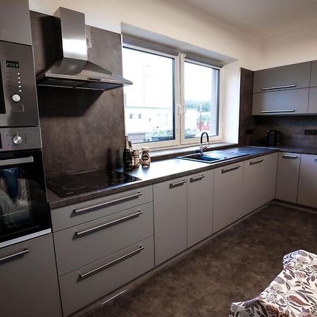 apartmán deVAde se dvěma ložnicemi a WiFi připojením Trutnov Exterior foto