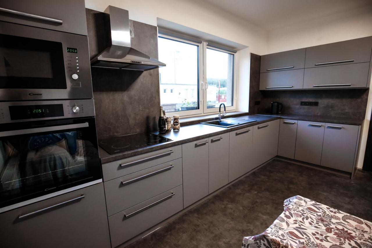 apartmán deVAde se dvěma ložnicemi a WiFi připojením Trutnov Exterior foto